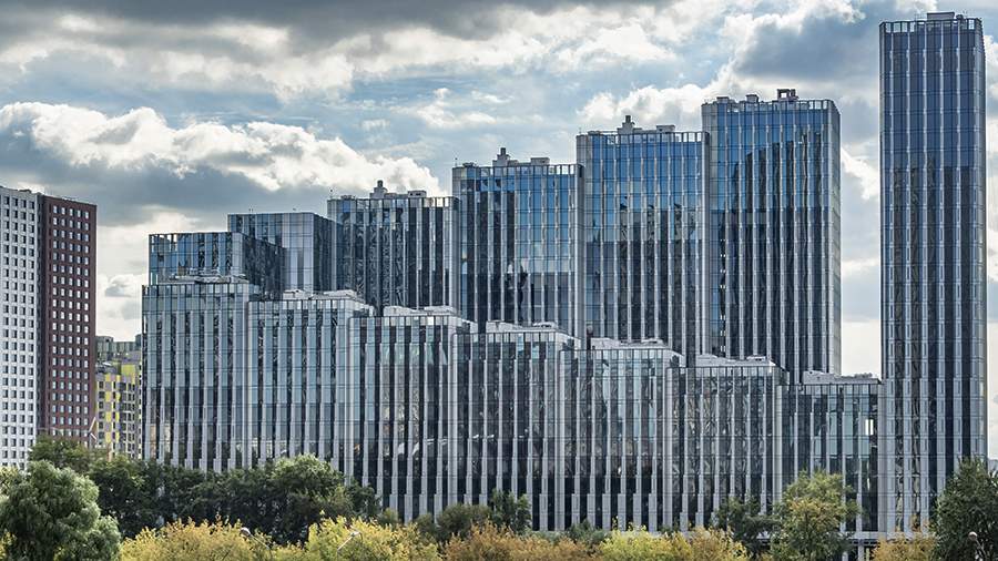 Девелоперы начали продавать квартиры в новостройках Москвы и области со скидкой 14%